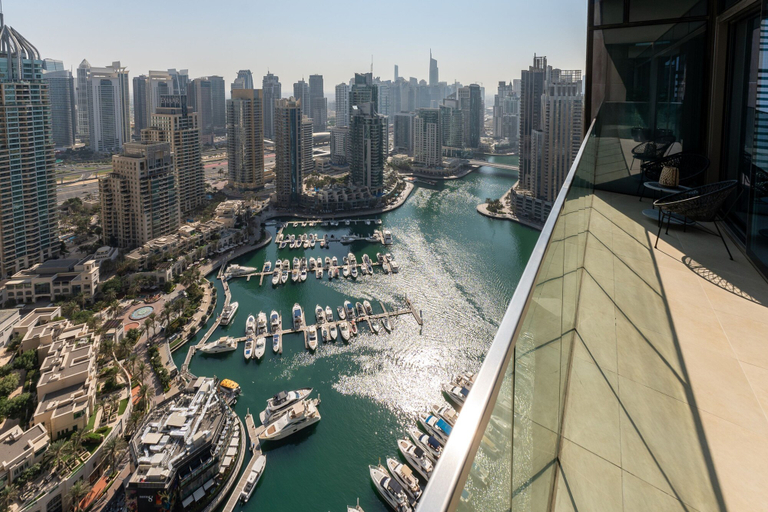 Room 4, Sleek 1BR at Dubai Marina w Balcony, Dubai