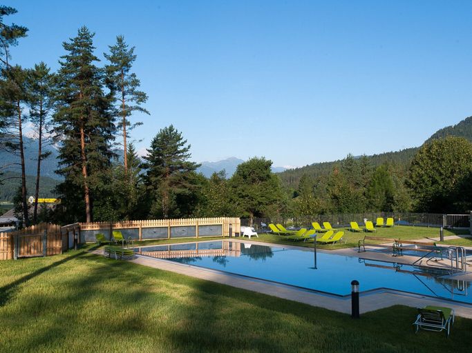 Pool 2, Luxury Chalet With ac Near Pressegger See, Hermagor