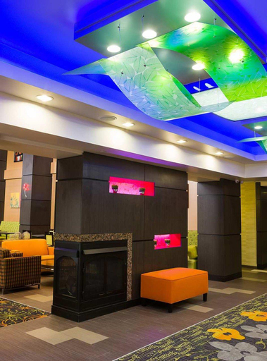 Public Area 2, Hampton Inn & Suites Tulsa/Central, Tulsa