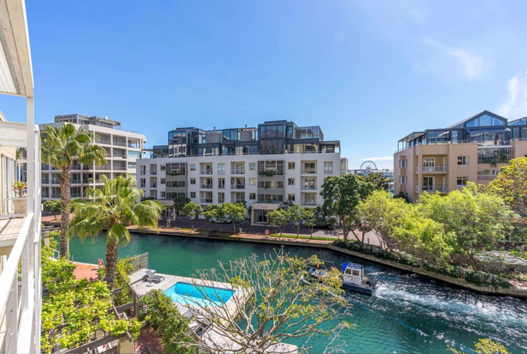 Room 2, Canal View Two Bedroom Luxury Apartment - 507, City of Cape Town