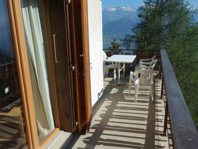 Exterior, Charming Apartment With Valley, Sion