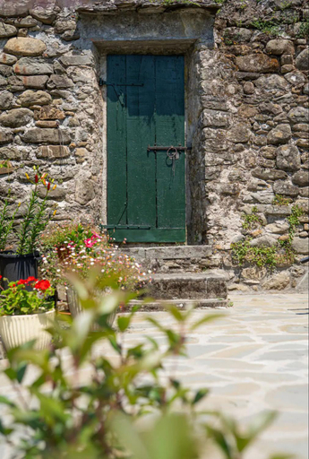 Others 4, Villa Amanda, Massa Carrara