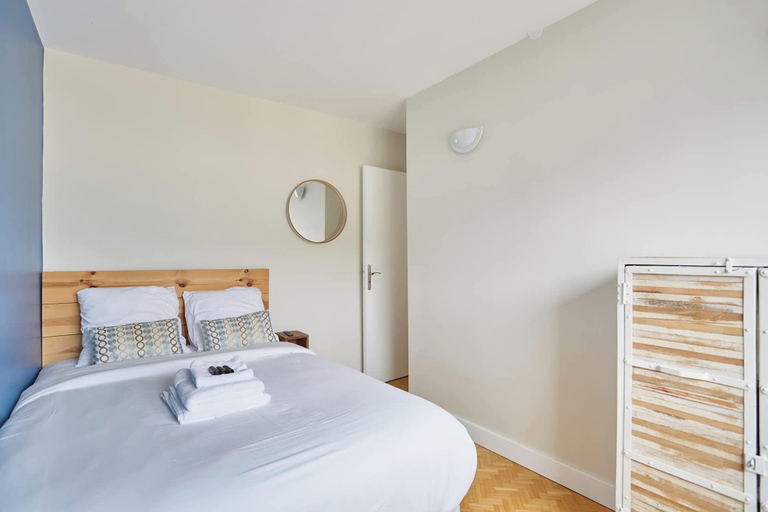 Room 2, 2 Bedroom Flat Centre de Paris - Eiffel Tower View, Paris