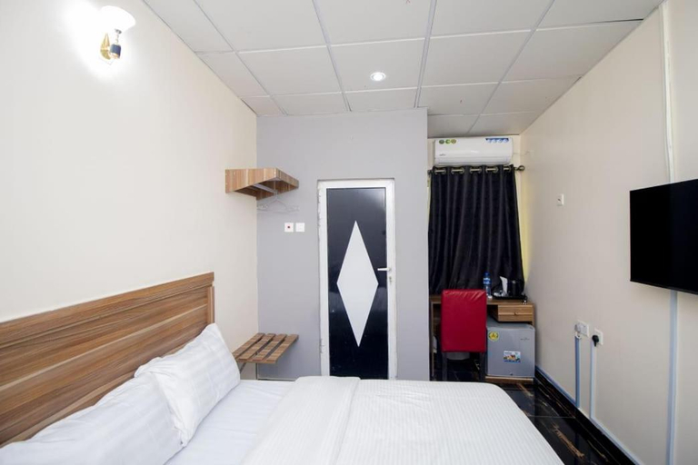 Others 4, LINKS Bed and Breakfast, Obafemi-Owode