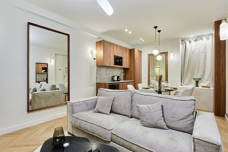 Others 3, Superb Air-conditioned Apartment Center of Paris, Paris