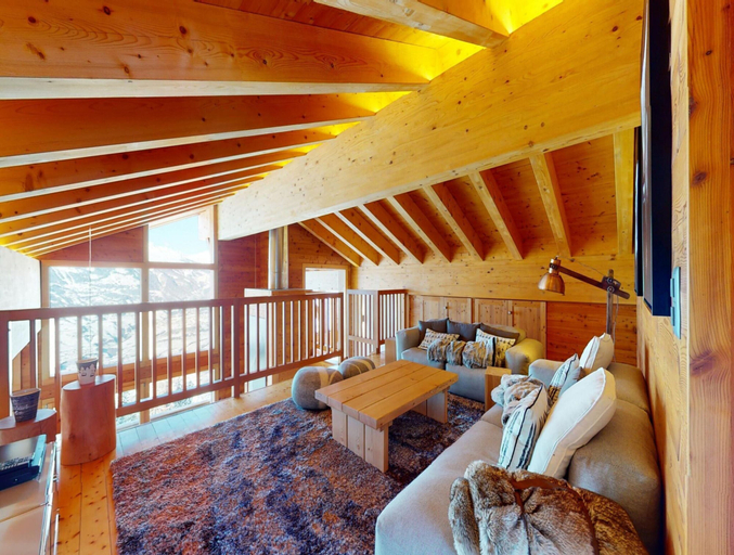 Living room 5, Egg Sauna & Luxury Chalet 16 Pers, Conthey