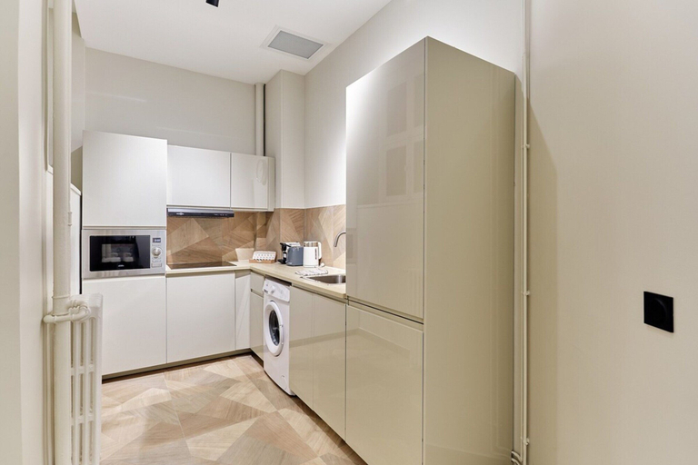 Private kitchen 5, Sublim Apartment Arc de Triomphe/ Trocadero, Paris
