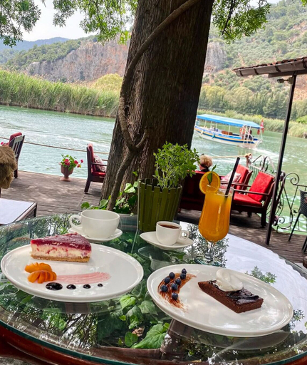 Food & Drinks 4, Vome, Ortaca