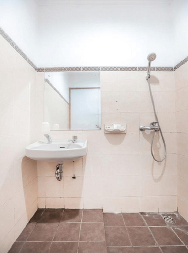 Bathroom 3