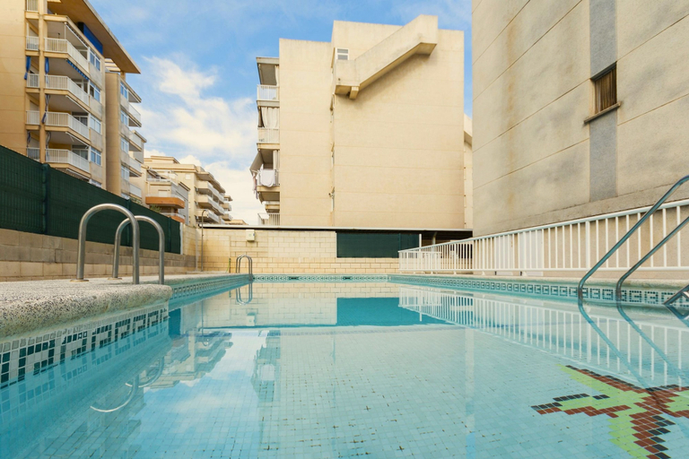 Room 3, Estornell With 2 Bedrooms and 1 Bathrooms, Valencia
