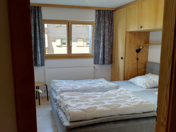 Room, Mountain Escape With Fireplace, Sion