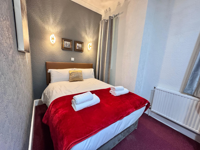 Bedroom 3, George And Dragon Place., Cheshire West and Chester
