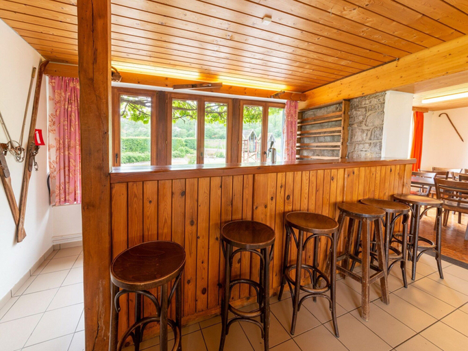 Dining 3, Villa in Ardennes with Sauna and Jacuzzi, Namur
