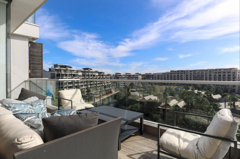 Room 2, Precinct Corner Two Bedroom Waterfront Apartment - 221, City of Cape Town