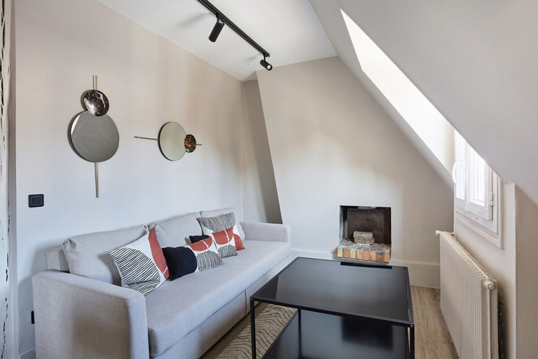 Living area 4, Sublim apartment Beaubourg/Le Marais, Paris
