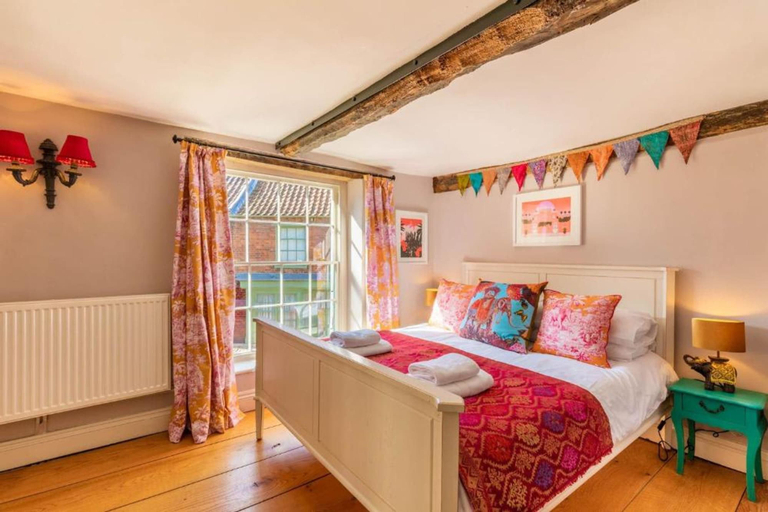 Room 4, Host Stay The Old Paul Pry, Norfolk