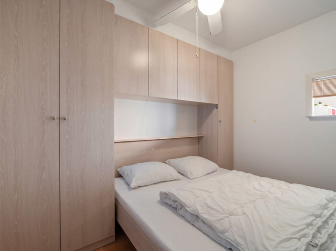 Room 4, One-bedroom Flat With sea Views and Parking, West-Vlaanderen