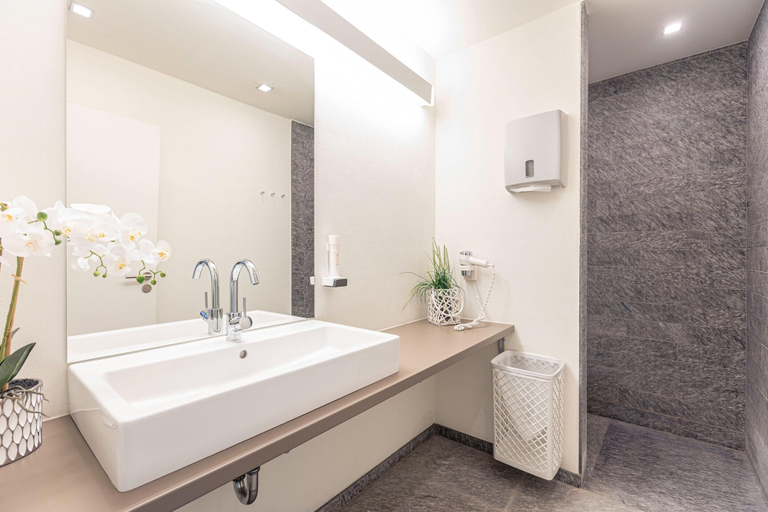 Others 2, Alluring Apartment in Höggen near Ski Slopes with Sauna, Sankt Johann im Pongau