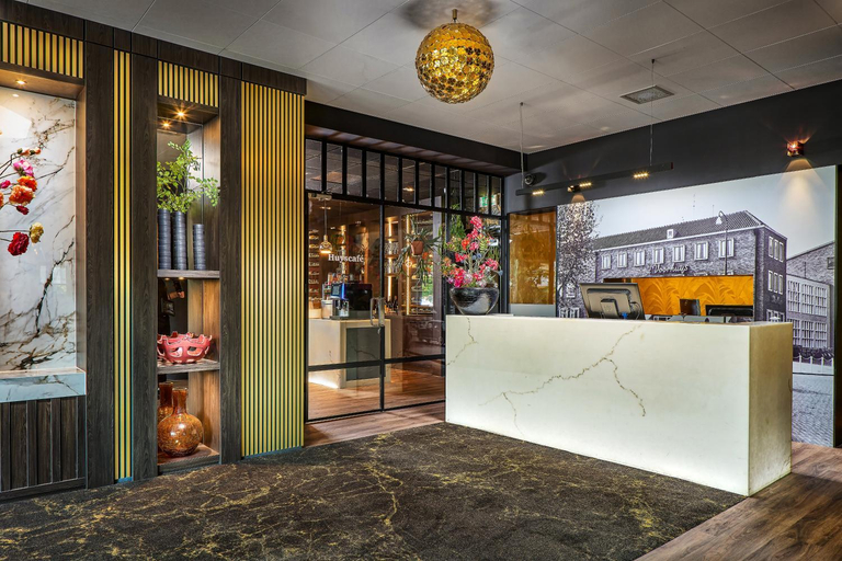 Public Area 3, Hotel Restaurant Grandcafé  t Voorhuys, Noordoostpolder