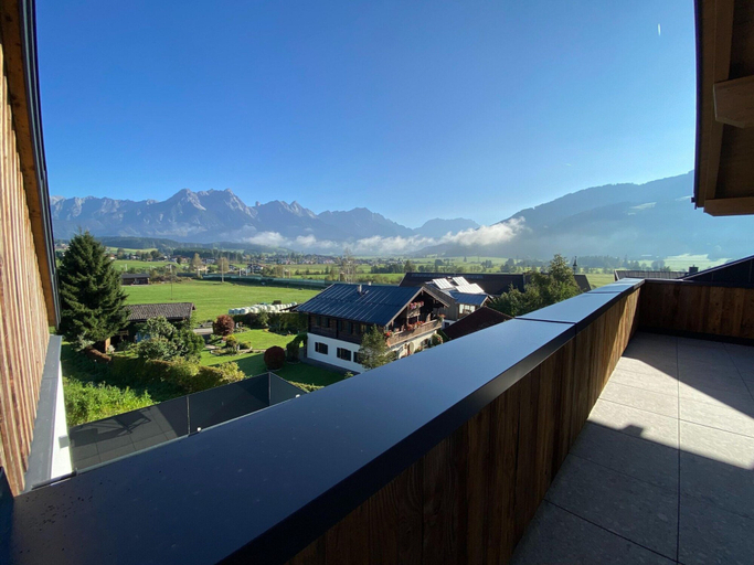 View from property 4, Attic Apartment Near Kitzsteinhorn Ski Area, Zell am See