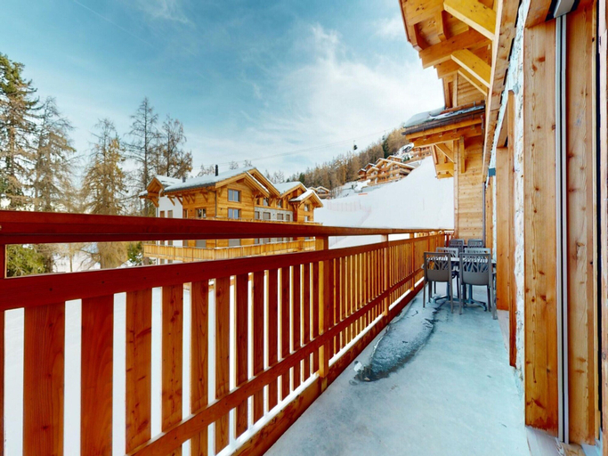 Others 4, Apartment in Ski In Ski Out location, Conthey