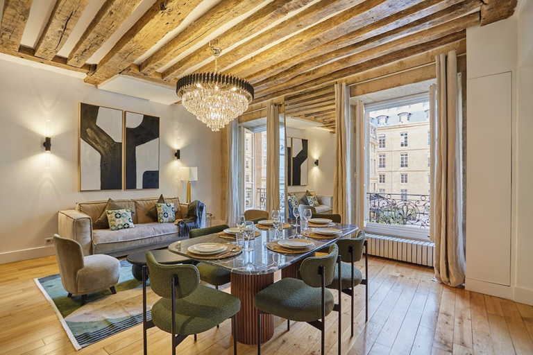 Primary image, Sumptuous Apartment Louvre/palais Royal, Paris