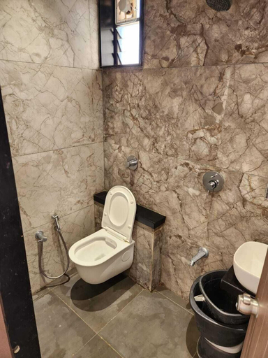 Bathroom 4, Shivam Hotel-Madhavpur, Porbandar