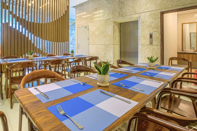 Food & Drinks 5, Yen Vy Hotel & Apartment, Da Nang