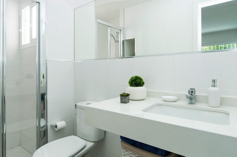 Bathroom 4, Bungalow in San Agustin With Pool, Las Palmas