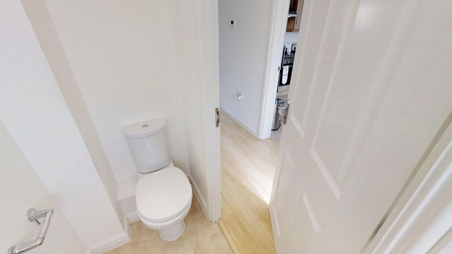 Room 4, Stayzo Cole Green Lane - Free Parking, Hertfordshire