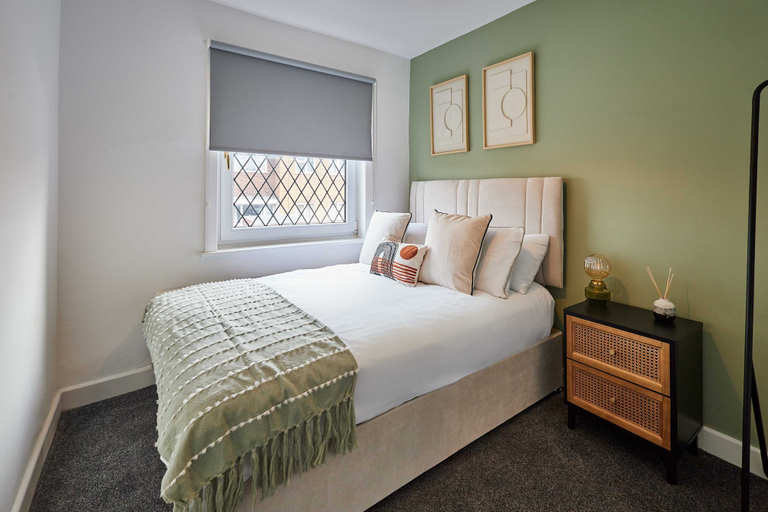 Room 3, Host Stay Joffre Avenue, Wakefield