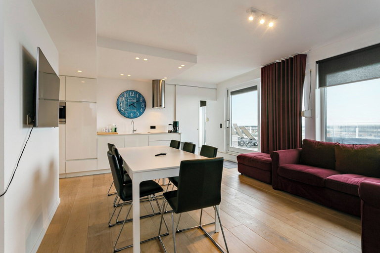 Others 5, Penthouse in Blankenberge Near the Beach, West-Vlaanderen