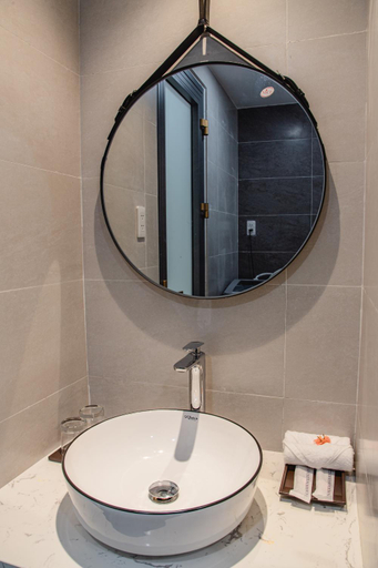 Bathroom 3, Laurel Da Nang Apartment, Da Nang