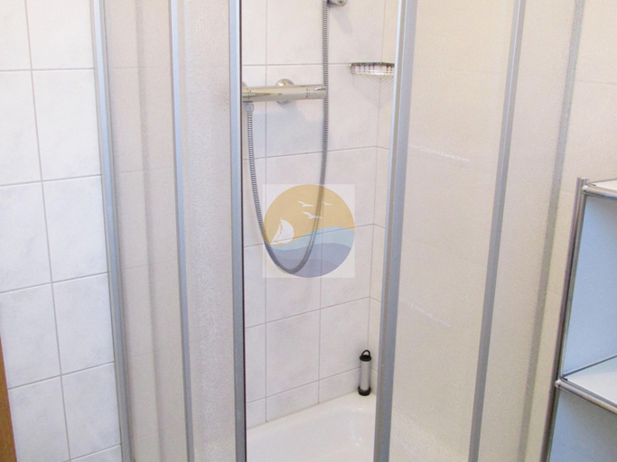 Bathroom 5, Schicke Doppelhaushalfte in Nessmersiel, Aurich