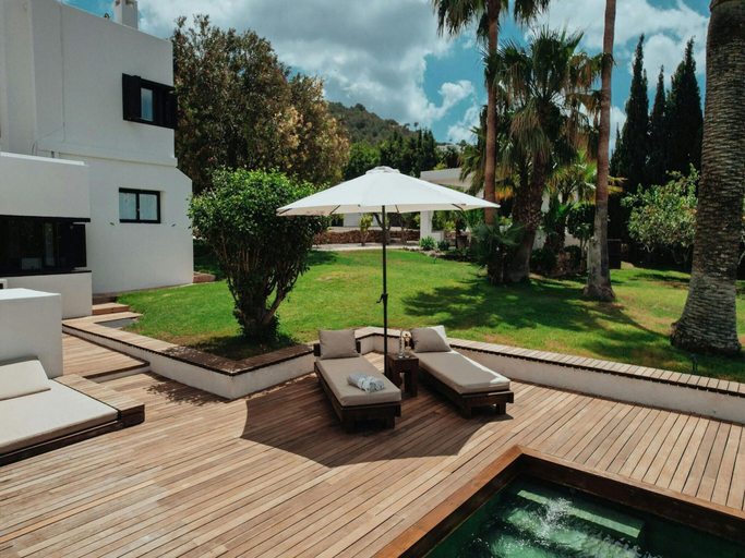 Exterior 5, Luxurious Villa With Bright Terrace, Baleares