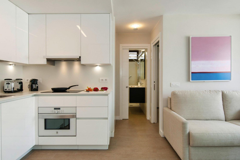 Private kitchen 2, Sea-view Holiday Flat in San Augustin, Las Palmas