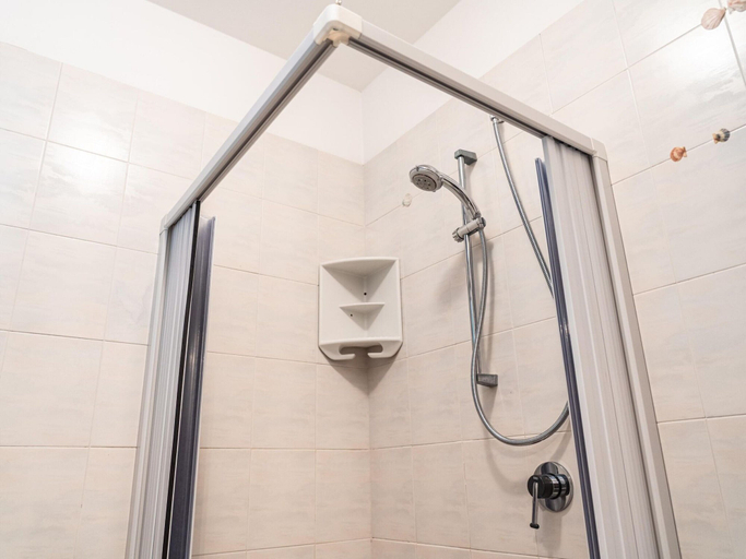 Bathroom 5, Condominio Vera Cruz in Bibione-ex TUI, Venezia