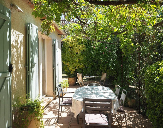 Garden 3, Cozy Vacation House With Pool, Vernegues, Bouches-du-Rhône