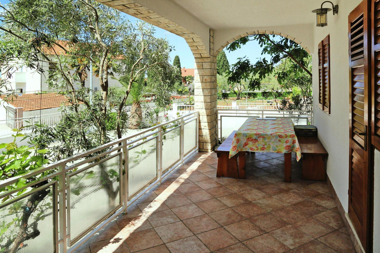 Others 2, Charming Modern Stay in Biograd, Biograd na Moru