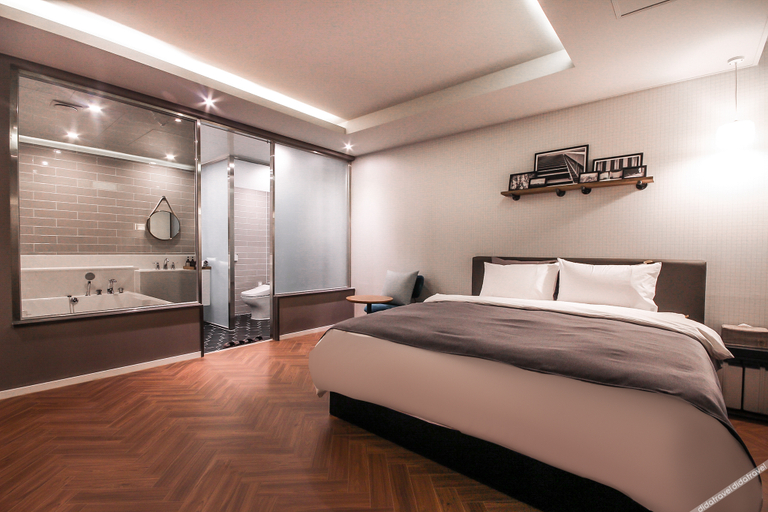 Bedroom 2, Ulsan Seongnamdong Brown Dot(울산 성남동 브라운도트), Jung