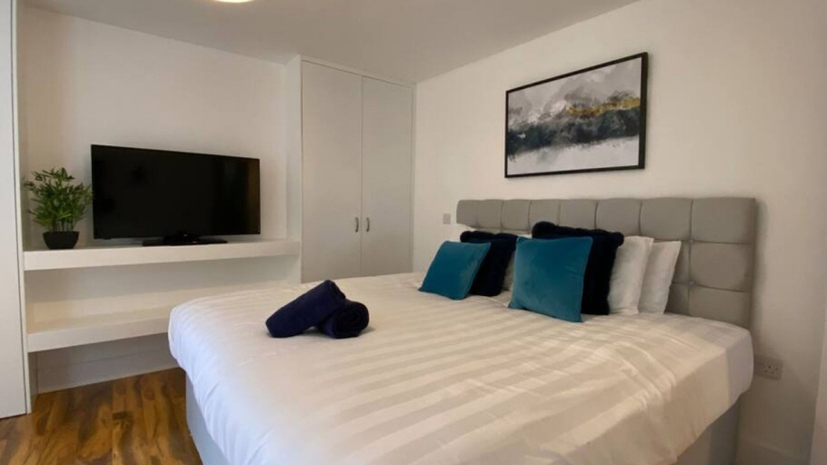 Bedroom 2, De Parys Self Catering Flat 2 in Bedford, Bedfordshire