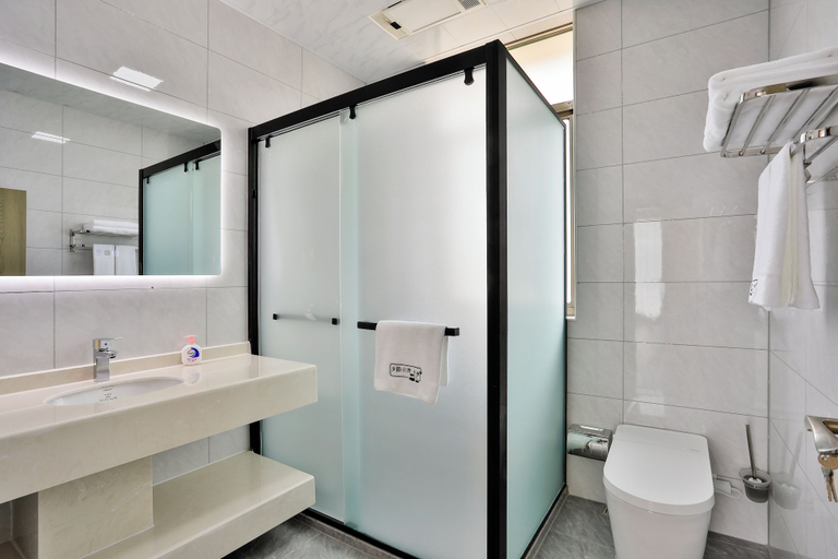 Bathroom 3, Xiangyun Qinzi hotel, Shanghai