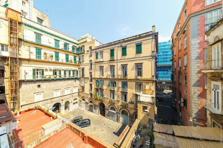 Exterior & Views 2, Starguest Dante, Napoli