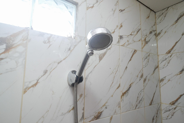 Bathroom 9