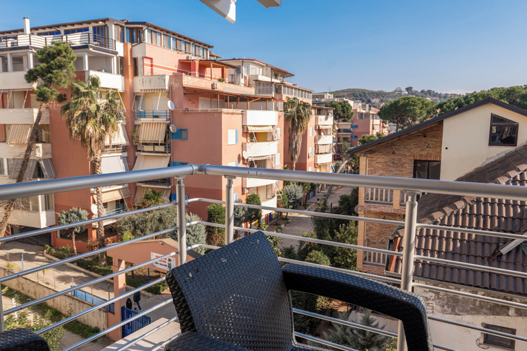 Others 5, Golemi Lux Hotel, Kavajës