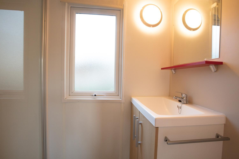 Bathroom, CAMPING LA CLE DE SAONE, Saône-et-Loire