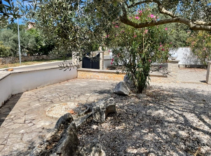 View from property 2, Pleasant Apartment With Pool, Poreč