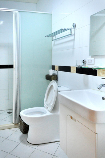Bathroom 1, Huamulan - Available for use with national travel cards, Taitung