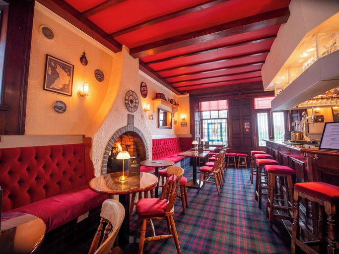 Food & Drinks 4, Abbotsford Hotel, South Ayrshire