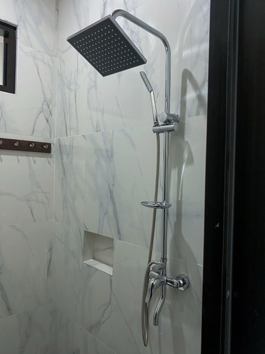 Bathroom 14